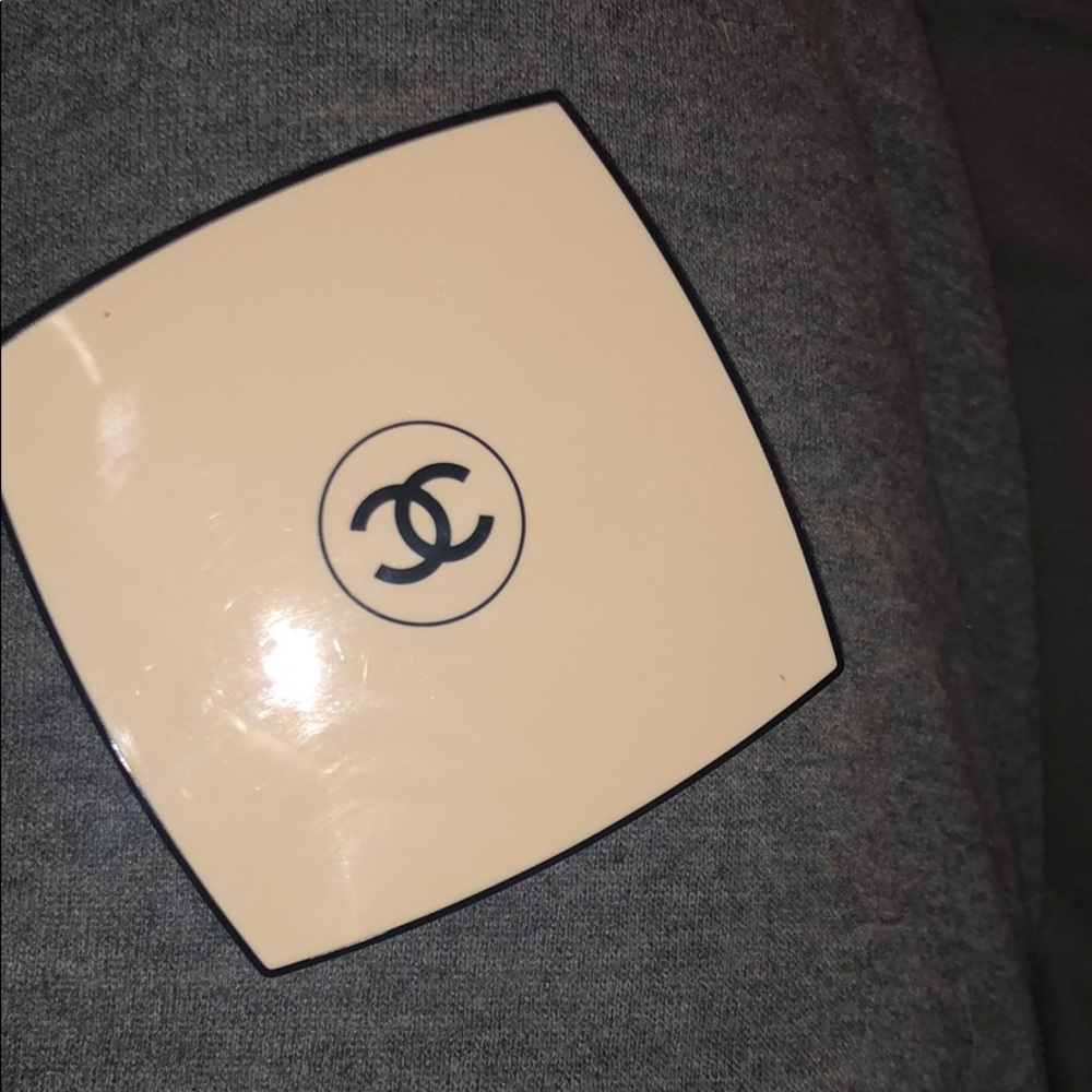 chanel bronzer in shade deep